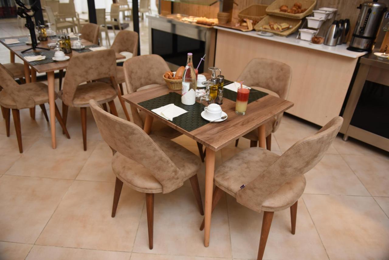 Downtown Tunis Hotel Екстериор снимка